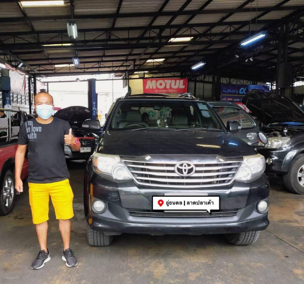 Toyota_Fortuner_ดูแลระบบเกียร์ออโตเมติก Flush&fillเกียร์แบบเต็มระบบ