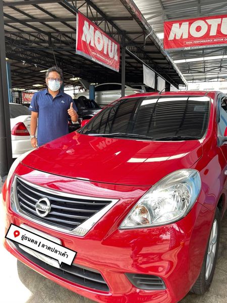 Nissan_Almera_FCช่างดล เดินทางมาจากจังหวัดชลบุรี รถมีอาการไฟรูปเครื่องยนต์โชว์ ไฟออโต้กระพริบ ออกตัวอืด วิ่งไม่ออก เร่งไม่ขึ้น เจ้าของรถนำรถไปซ่อมมาหลายอย่าง แก้ไขมาหลายที่ ไม่หาย และแจ้งเจ้าของรถว่า ต้องเปลี่ยนเกียร์ถึงจะหาย